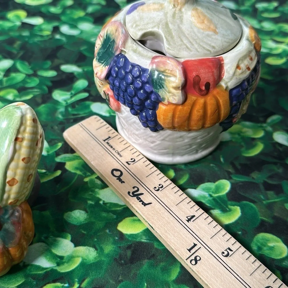 Vintage Vegetable Harvest Sugar Creamer Salt/Pepper Shaker ceramic kitchen set